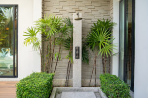 Outdoor Living Areas - Shower